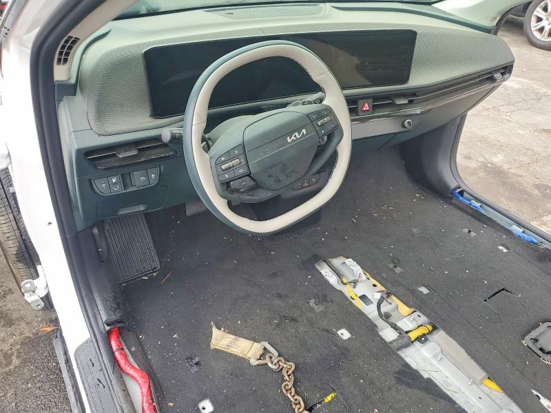2025 Kia Ev6 VIN 5XYC34JA9SG013247 COPART salvage auction — STRIPPED, Ca - Certificate Of Title, sold $14,100 on 2026-07-02 (photo 8)