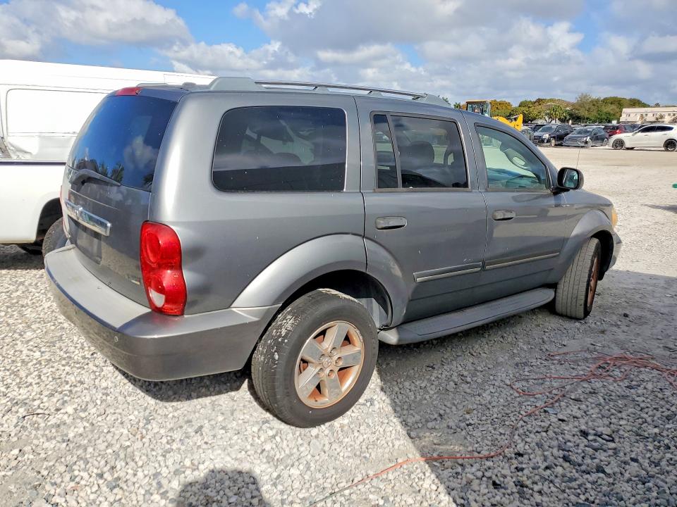 2007 Dodge Durango VIN 1D8HD58P57F542080 COPART salvage auction — MINOR DENT/SCRATCHES, Fl - Certificate Of Title, sold $525 on 2026-07-24 (photo 3)