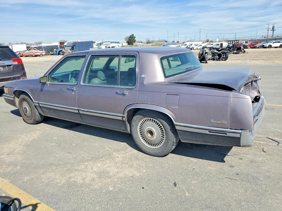 1993 Cadillac Deville VIN 1G6CD53B3P4318115 COPART salvage auction — REAR END, Id - Salvage Certificate Of Title, sold $325 on 2026-07-02 (photo 2)