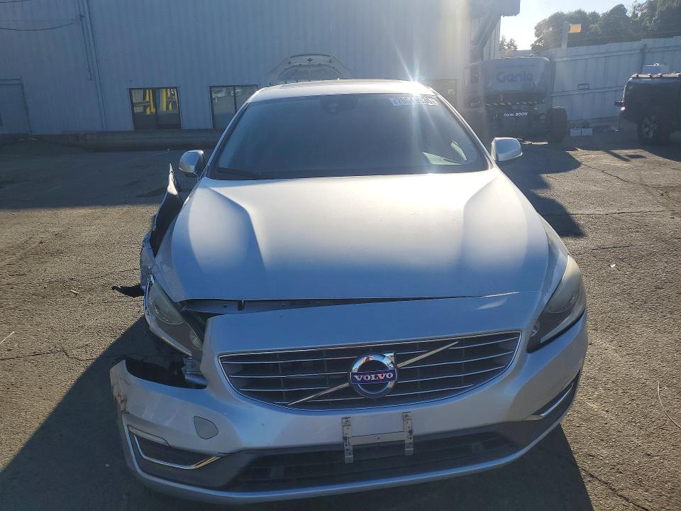 2016 Volvo S60 VIN LYV402FK1GB089077 COPART salvage auction — FRONT END, Ca - Dis/Dlr/Exp Only Clean Title, sold $1,500 on 2026-07-31 (photo 5)