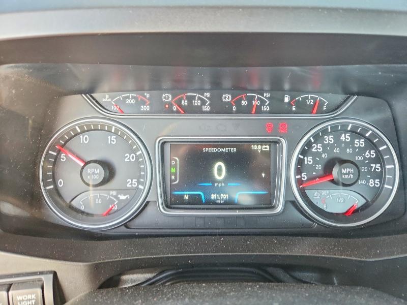2019 International Lt VIN 3HSDZTZR6KN141991 COPART salvage auction — NORMAL WEAR, In - Certificate Of Title (P), sold $4,450 on 2026-07-07 (photo 8)