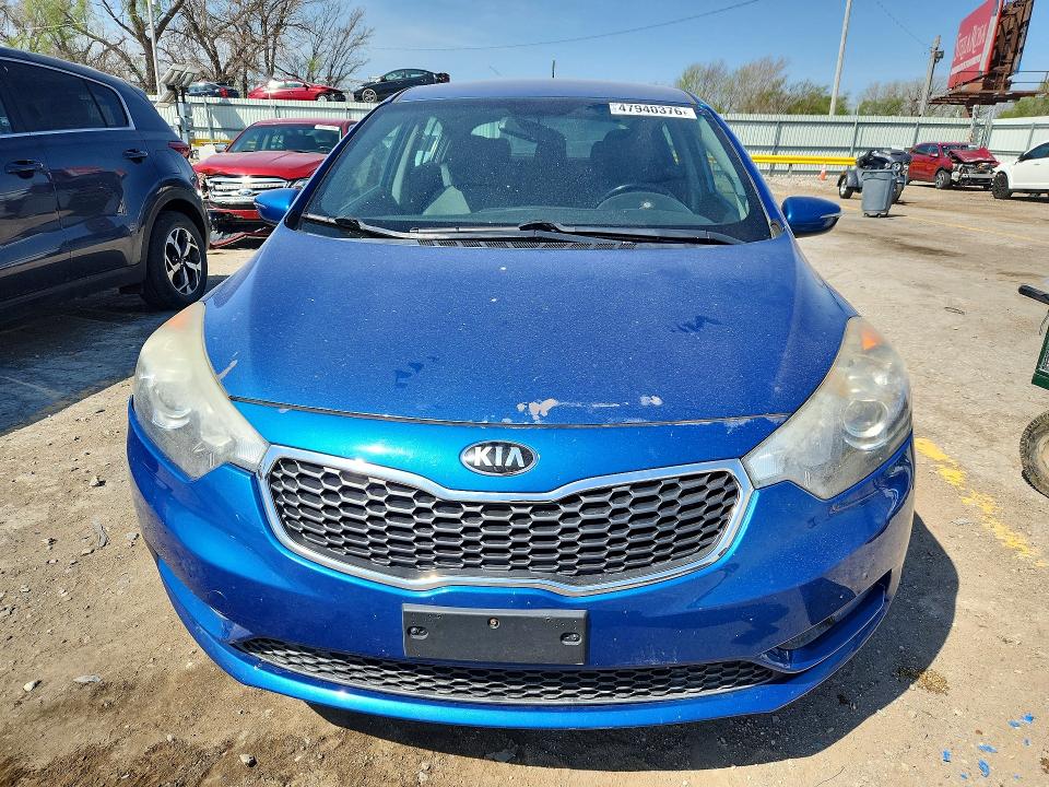 2015 Kia Forte VIN KNAFX5A83F5370925 COPART salvage auction — REAR END, Id - Salvage Certificate Of Title, sold $225 on 2026-07-27 (photo 5)
