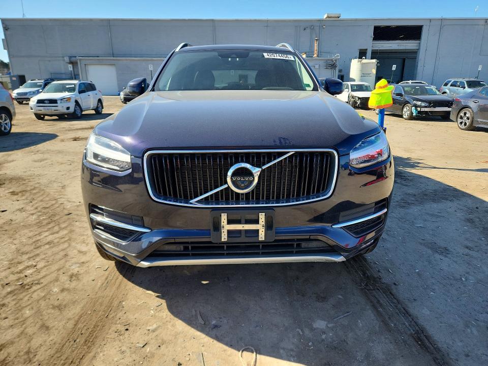 2017 Volvo Xc90 VIN YV4A22PK9H1143615 COPART salvage auction — Burn Engine, Va - Cert Of Title - Salvage, sold $5,900 on 2026-08-12 (photo 5)
