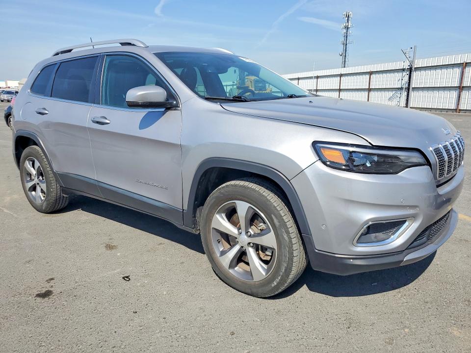 2021 Jeep Cherokee VIN 1C4PJMDX8MD181132 COPART salvage auction — REAR END, Ca - Salvage Certificate, sold $4,050 on 2026-07-09 (photo 4)