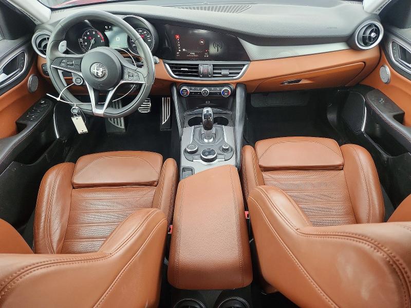 2018 Alfa romeo Giulia VIN ZARFAEEN4J7580652 COPART salvage auction — REAR END, Salvage Title, sold $5,700 on 2026-08-17 (photo 8)