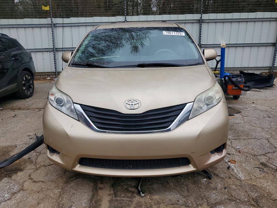 2014 Toyota Sienna VIN 5TDKK3DC7ES408069 COPART salvage auction — NORMAL WEAR, Fl - Cert Of Title Slvg Rebuildable, sold $3,000 on 2026-07-31 (photo 5)