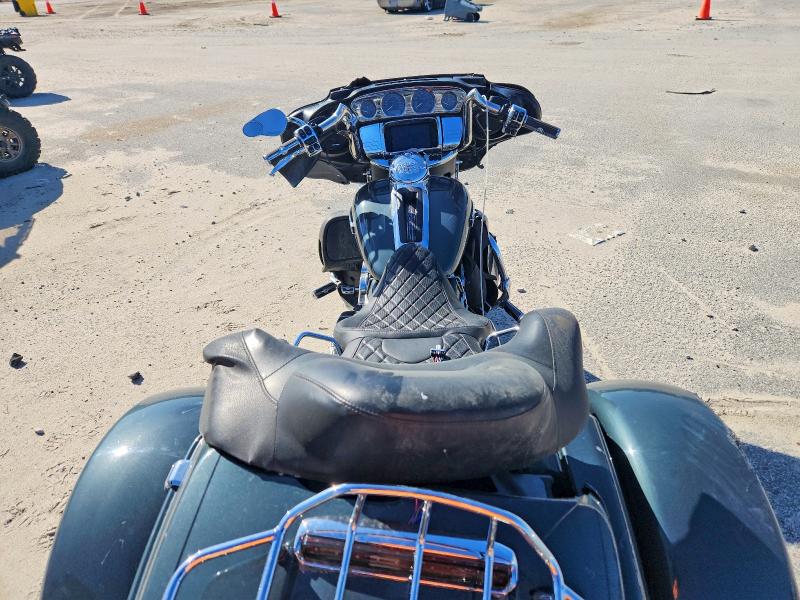 2020 Harley-davidson Fl VIN 1HD1MAF11LB850516 COPART salvage auction — SIDE, Sc - Cert Of Title-Salvage, sold $9,200 on 2026-07-02 (photo 6)