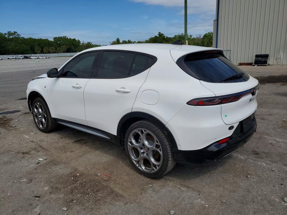 2024 Alfa romeo Tonale VIN ZASPATCW2R3047284 COPART salvage auction — FRONT END, Salvage Title, sold $12,400 on 2026-07-20 (photo 2)