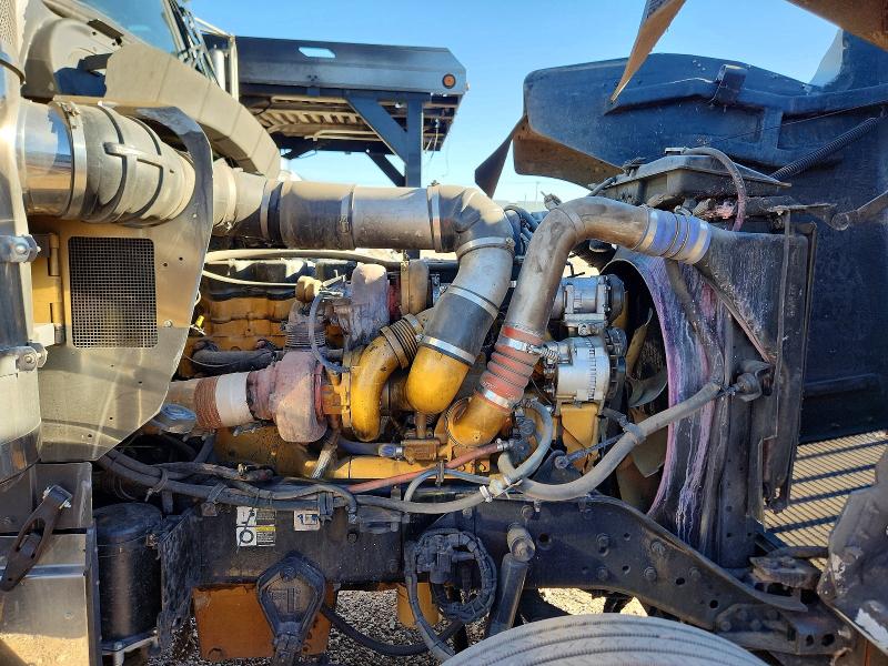 2001 Kenworth W900 VIN 1XKWDB9X11R863966 COPART salvage auction — MINOR DENT/SCRATCHES, AZ - CERTIFICATE OF TITLE, sold $10,100 on 2026-07-21 (photo 7)