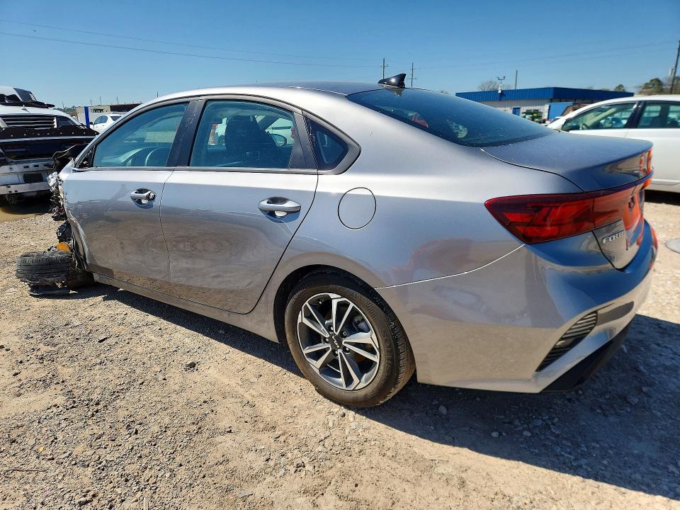 2024 Kia VIN 3KPF24AD1RE794864 COPART salvage auction — FRONT END, Tx - Certificate Of Title, sold $2,300 on 2026-07-20 (photo 2)