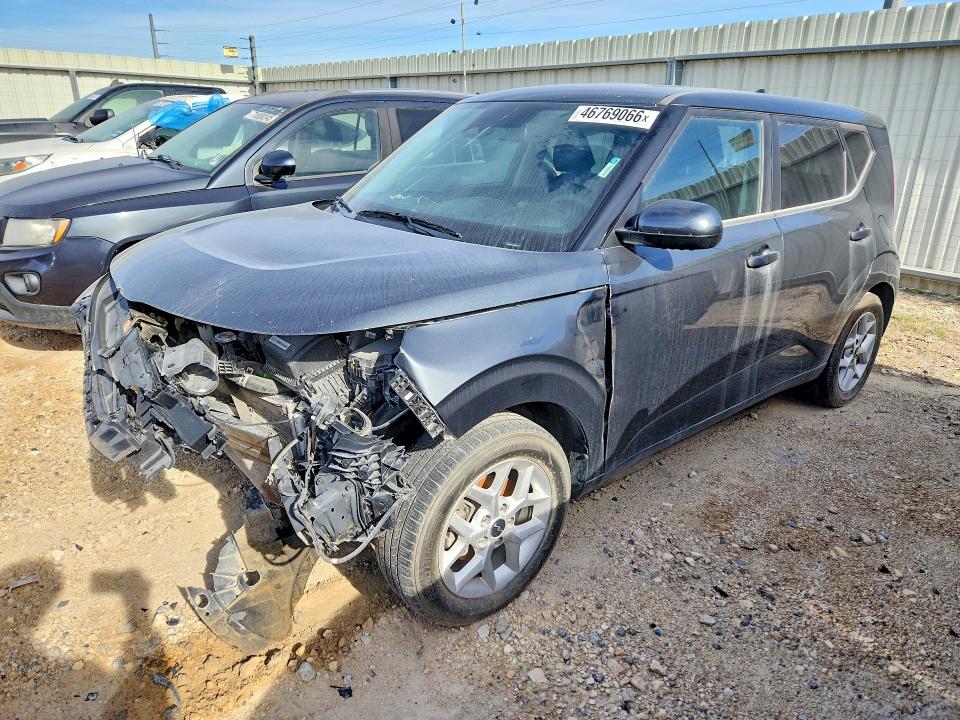 2025 Kia Soul VIN KNDJ23AU7S7258138 COPART salvage auction — FRONT END, Tx - Certificate Of Title, sold $5,500 on 2026-07-31 (photo 1)