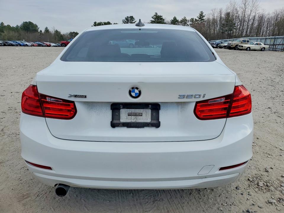2015 BMW 3er VIN WBA3C3G54FNS76035 COPART salvage auction — SIDE, Id - Salvage Certificate Of Title, sold $2,900 on 2026-07-16 (photo 6)