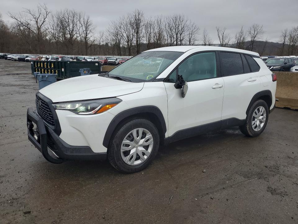 2022 Toyota Corolla cross VIN 7MUAAABG4NV023504 COPART salvage auction — SIDE, Id - Salvage Certificate Of Title, sold $7,600 on 2026-07-28 (photo 1)
