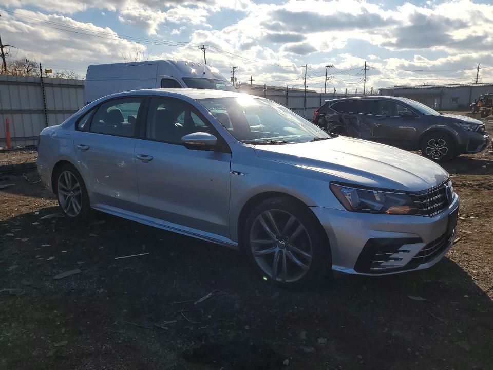 2018 Volkswagen VIN 1VWAA7A32JC027989 COPART salvage auction — HAIL, Il - Salvage Certificate, sold $1,400 on 2026-07-03 (photo 4)