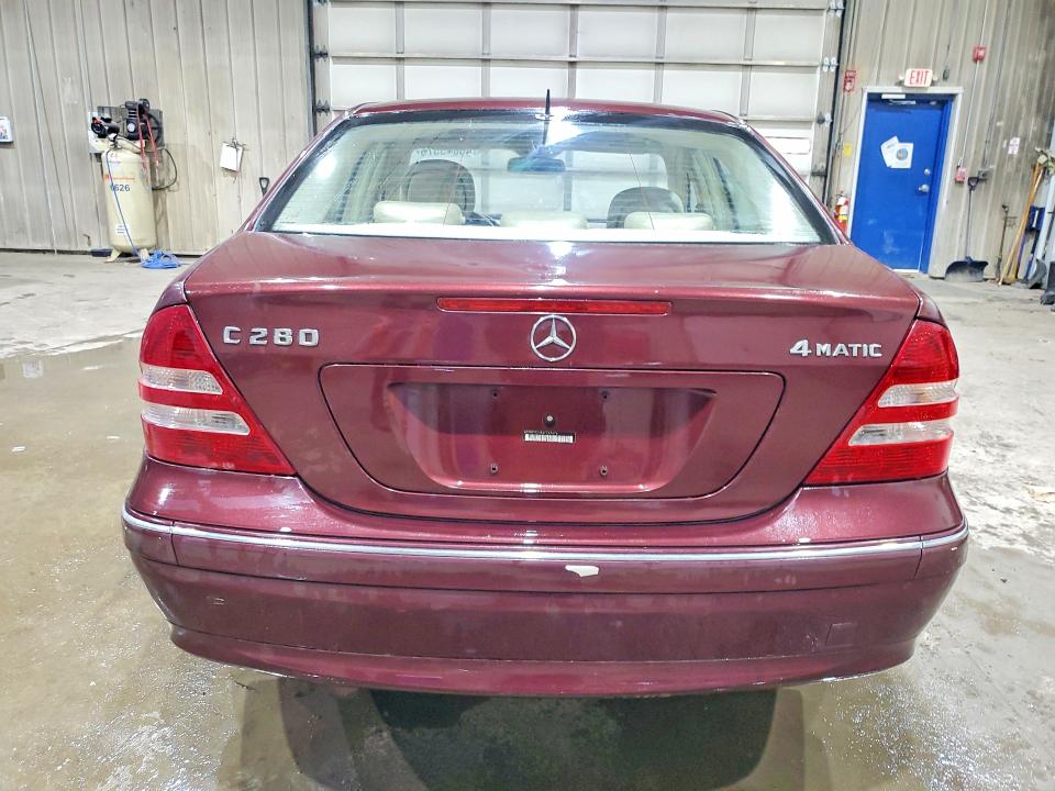 2006 Mercedes-benz C-klasse VIN WDBRF92H86F767676 COPART salvage auction — Burn Engine, Nh - Cert Of Title-Salvage, sold $90 on 2026-07-23 (photo 6)