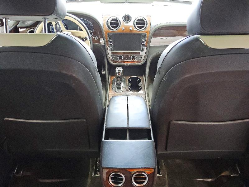 2017 Bentley Bentayga VIN SJAAC2ZV8HC015170 COPART salvage auction — FRONT END, Fl - Certificate Of Title, sold $22,100 on 2026-07-08 (photo 8)