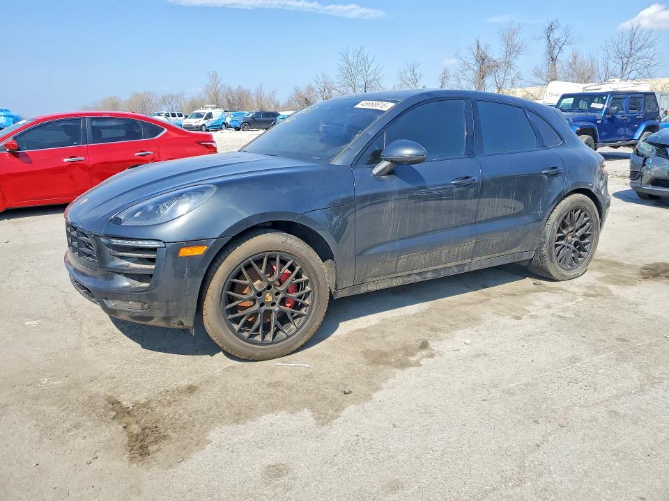 2018 Porsche Macan VIN WP1AG2A5XJLB60472 — COPART salvage auction photo