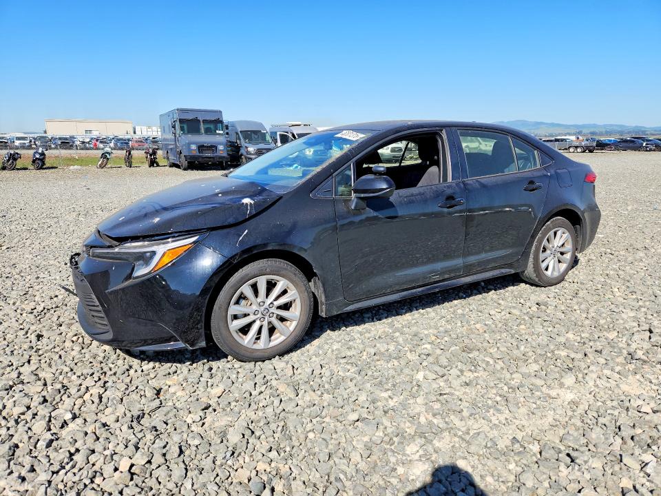 2025 Toyota Corolla VIN JTDBCMFE9S3100156 COPART salvage auction — FRONT END, Salvage Title, sold $8,600 on 2026-07-20 (photo 1)