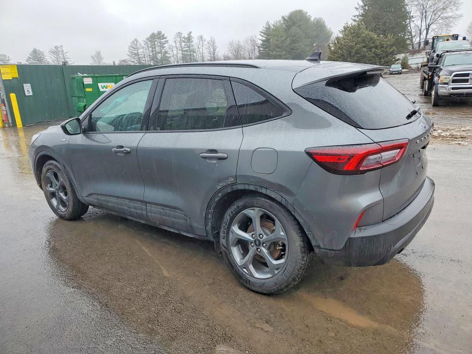 2025 Ford Escape VIN 1FMCU0MN3SUA41463 COPART salvage auction — UNDERCARRIAGE, VA - CERT OF TITLE - SALVAGE, sold $6,500 on 2026-07-30 (photo 2)
