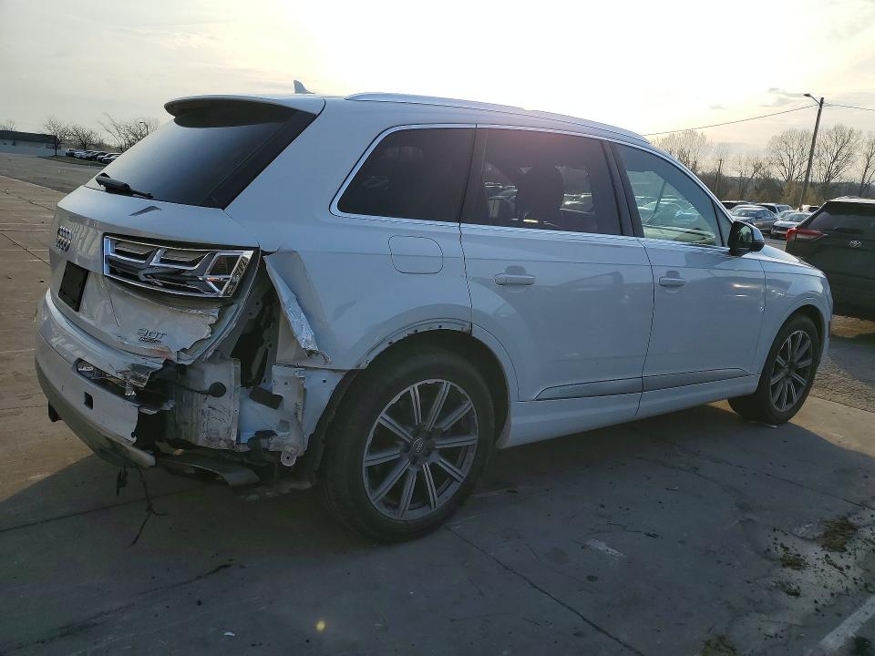 2018 Audi Q7 VIN WA1VAAF7XJD013663 COPART salvage auction — REAR END, KY - CERT OF TITLE-SALVAGE, sold $8,000 on 2026-07-27 (photo 3)