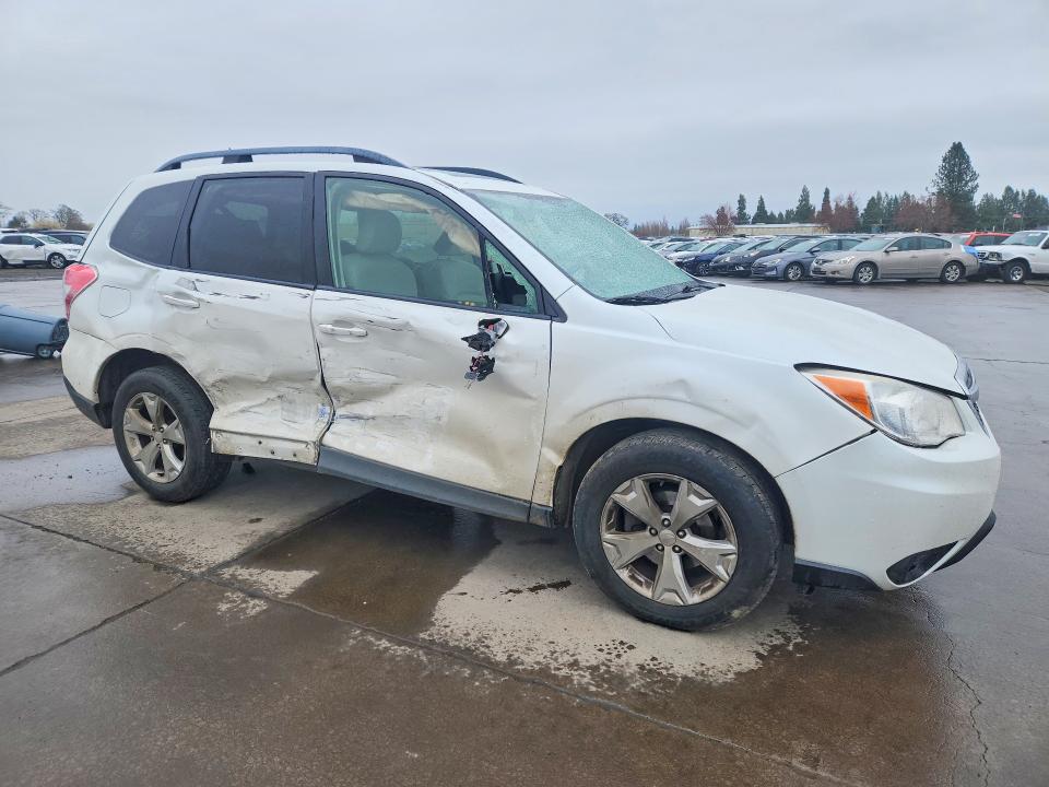2015 Subaru Forester VIN JF2SJADC7FH411259 COPART salvage auction — SIDE, Or - Salvage Title Certificate, sold $1,000 on 2026-07-06 (photo 4)