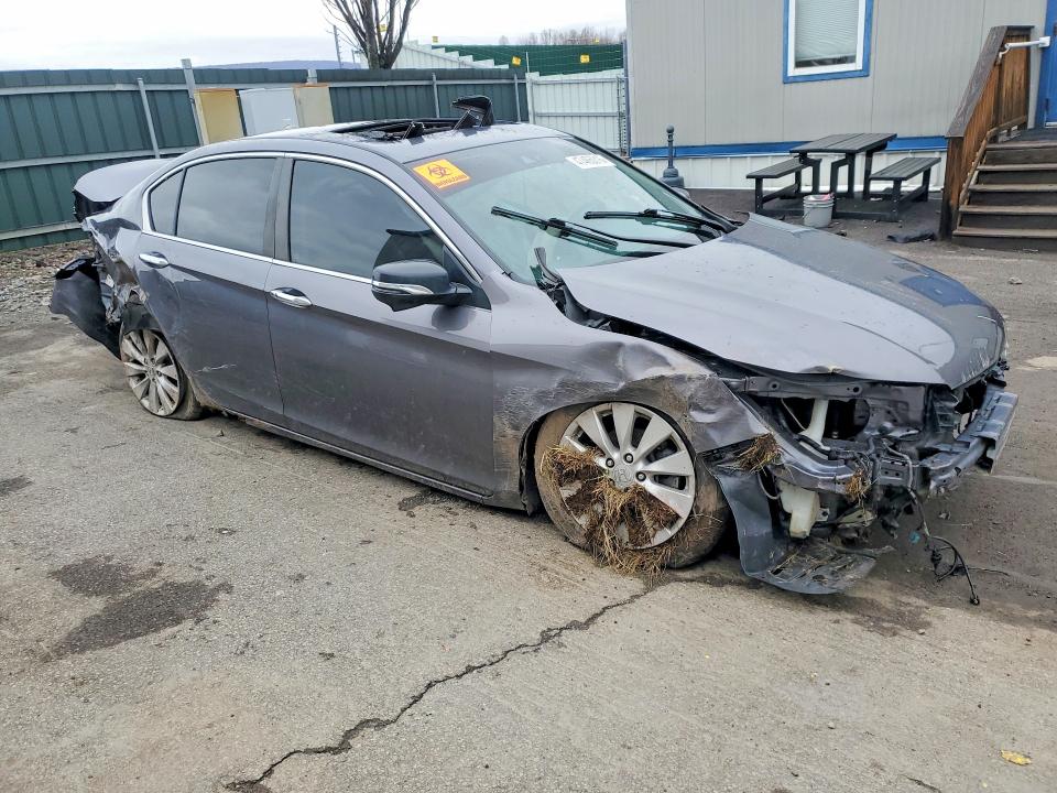 2014 Honda Accord VIN 1HGCR2F80EA109301 COPART salvage auction — ROLLOVER, PA - CERTIFICATE OF SALVAGE, sold $1,000 on 2026-07-02 (photo 4)