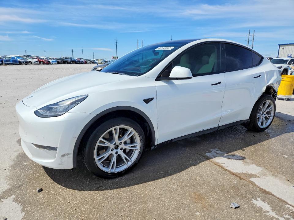 2021 Tesla Model Y VIN 5YJYGDEE1MF306898 COPART salvage auction — Rear End, TX - CERTIFICATE OF TITLE, sold $10,000 on 2026-05-19 (photo 1)