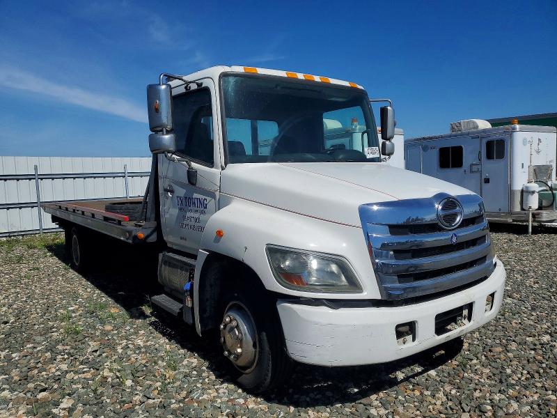 2017 Hino 258/268 VIN 5PVNE8JN3H4S50806 COPART salvage auction — MINOR DENT/SCRATCHES, CA - SALVAGE CERTIFICATE, sold $15,300 on 2026-07-17 (photo 1)