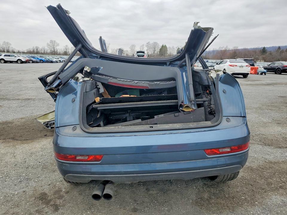 2016 Audi Q3 VIN WA1EFCFS4GR024980 COPART salvage auction — ALL OVER, PA - CERTIFICATE OF SALVAGE, sold $100 on 2026-07-28 (photo 6)