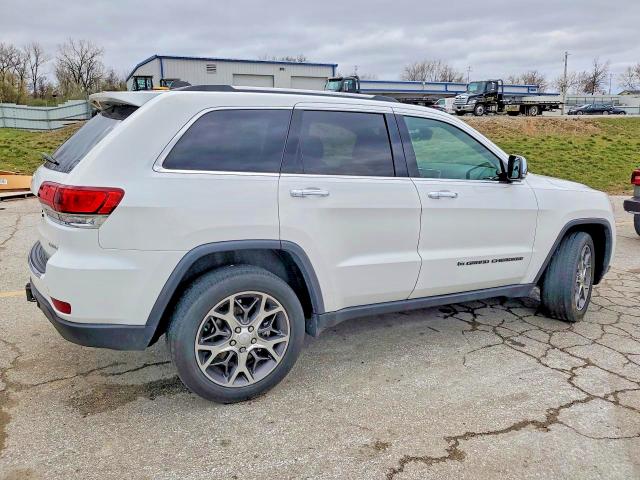 2022 Jeep Grand cherokee VIN 1C4RJFBG8NC121575 COPART salvage auction — MINOR DENT/SCRATCHES, MO - CERTIFICATE OF TITLE, sold $19,700 on 2026-07-09 (photo 3)