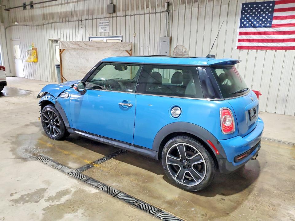 2013 Mini VIN WMWSV3C59DT389077 COPART salvage auction — FRONT END, Salvage Title, sold $125 on 2026-07-30 (photo 2)