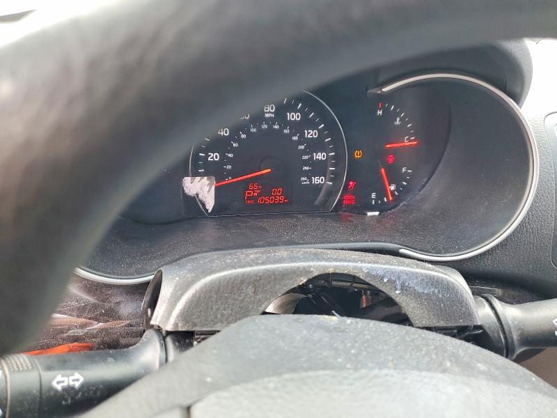 2015 Kia Sorento VIN 5XYKTCA68FG622692 COPART salvage auction — VANDALISM, Ny - Mv-907A Salvage Certificate, sold $1,150 on 2026-07-06 (photo 9)
