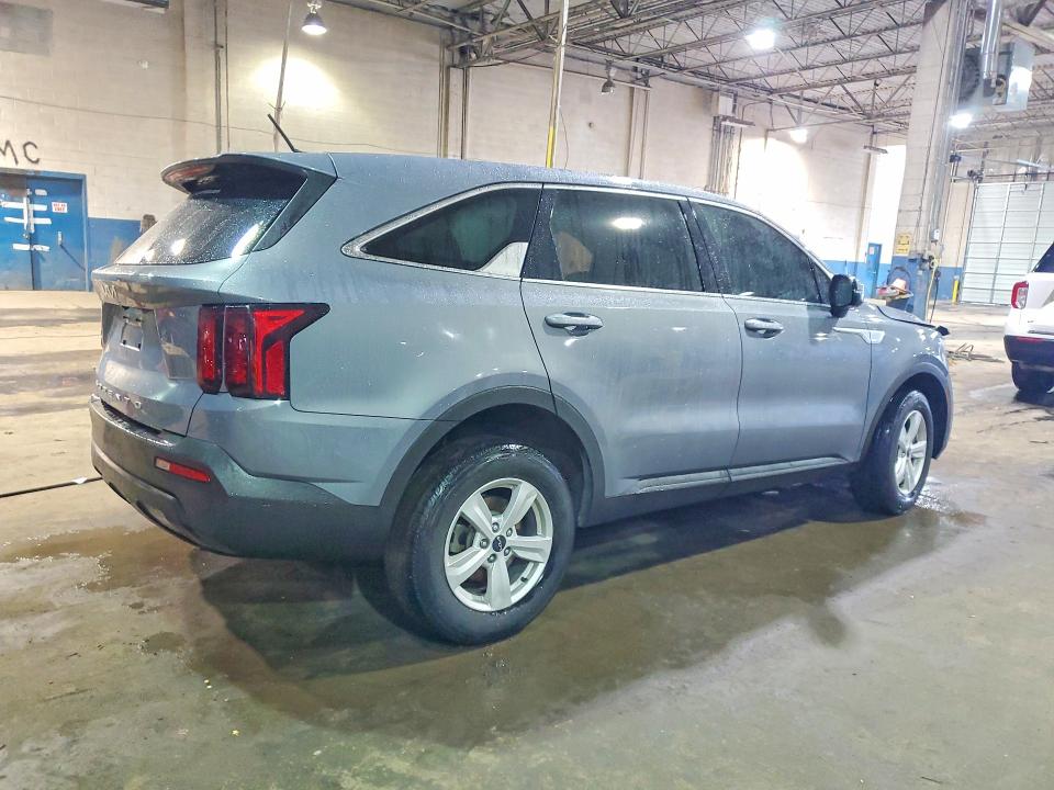 2022 Kia Sorento VIN 5XYRGDLC5NG085239 COPART salvage auction — FRONT END, MI - CERT OF TITLE-SALVAGE VEHICLE, sold $300 on 2026-07-28 (photo 3)