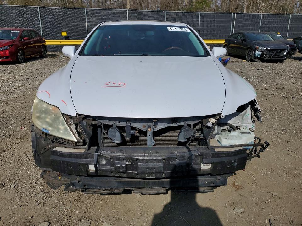 2008 Lexus Ls VIN JTHGL46F585024493 COPART salvage auction — FRONT END, Id - Salvage Certificate Of Title, sold $925 on 2026-07-07 (photo 5)