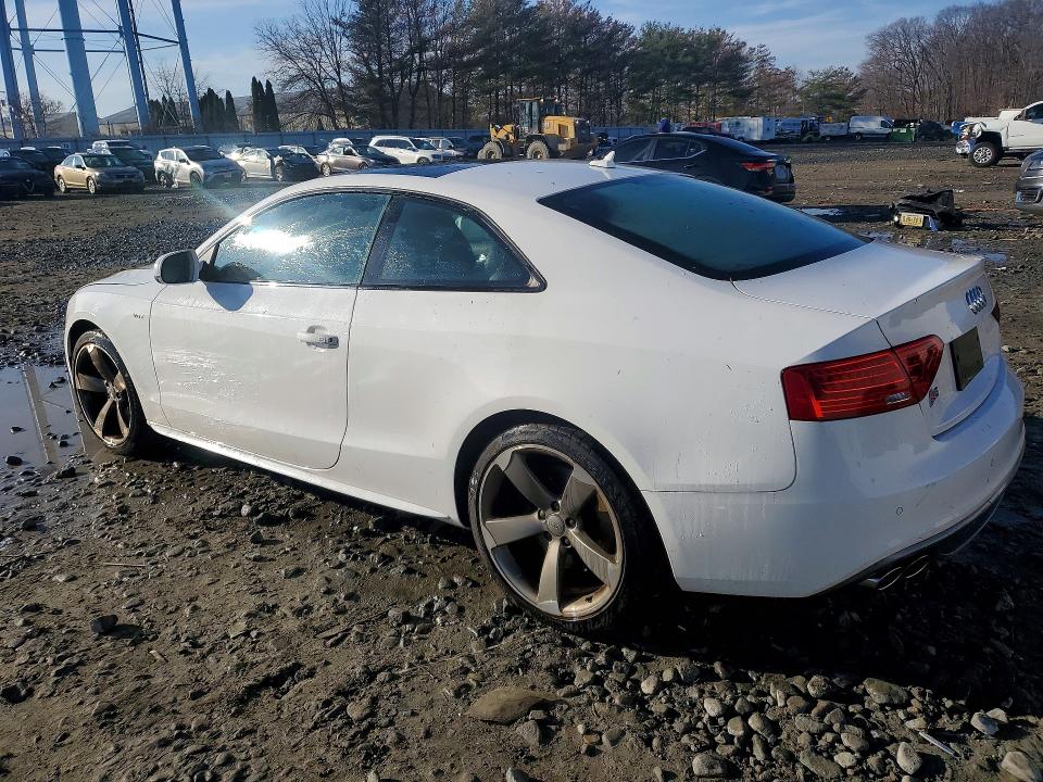 2014 Audi Rs5 VIN WAUCGAFR3EA015580 COPART salvage auction — FRONT END, Nj - Cert Of Title-Salvage, sold $7,600 on 2026-07-08 (photo 2)