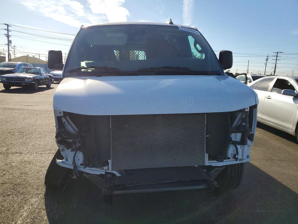 2025 Gmc VIN 1GTZ7HFP2S1223272 COPART salvage auction — FRONT END, Ca - Salvage Certificate, sold $15,700 on 2026-07-30 (photo 5)