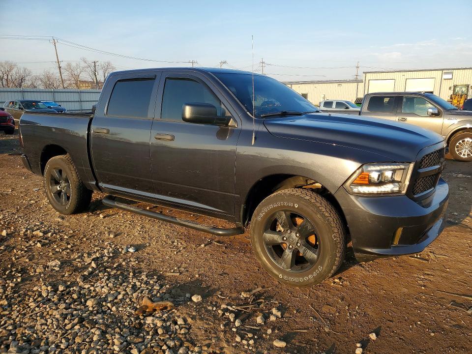 2015 Ram 1500 VIN 1C6RR6KT5FS584150 COPART salvage auction — VANDALISM, Il - Salvage Certificate, sold $4,100 on 2026-07-10 (photo 4)