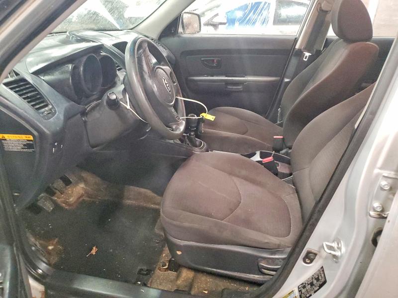 2013 Kia Soul VIN KNDJT2A50D7758094 COPART salvage auction — REAR END, Tx - Salvage Vehicle Title, sold $325 on 2026-07-31 (photo 7)