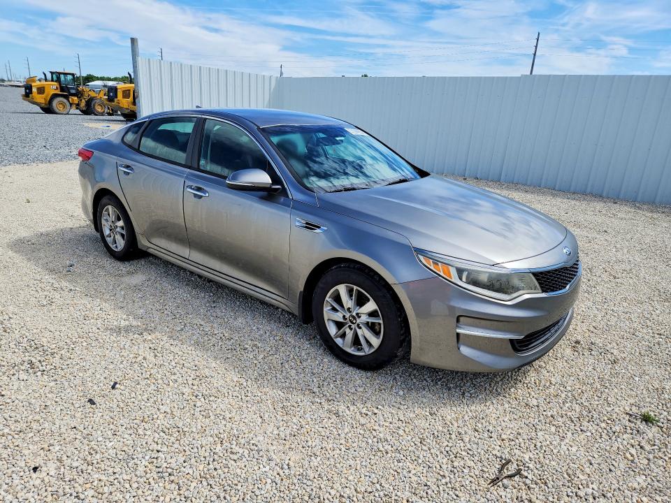 2018 Kia Optima VIN 5XXGT4L38JG229142 COPART salvage auction — MINOR DENT/SCRATCHES, Fl - Certificate Of Title, sold $1,100 on 2026-07-21 (photo 4)