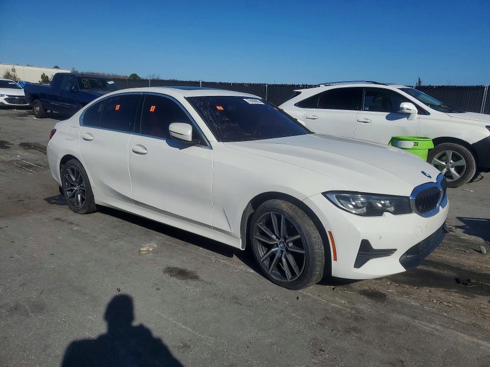 2019 BMW 3 series VIN WBA5R1C50KAK12741 COPART salvage auction — WATER/FLOOD, Fl - Certificate Of Title, sold $7,500 on 2026-07-21 (photo 4)