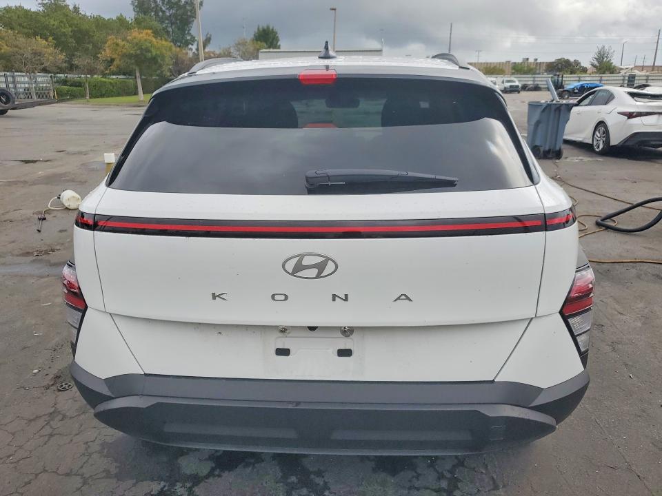 2026 Hyundai Kona VIN KM8HF3AB6TU357405 COPART salvage auction — SIDE, Fl - Cert Of Title Slvg Rebuildable, sold $10,100 on 2026-07-06 (photo 6)