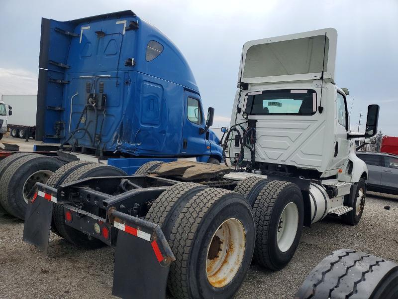 2019 International Lt VIN 3HSDZTZR0KN134888 COPART salvage auction — MINOR DENT/SCRATCHES, Ca - Certificate Of Title (P), sold $1,700 on 2026-07-08 (photo 4)