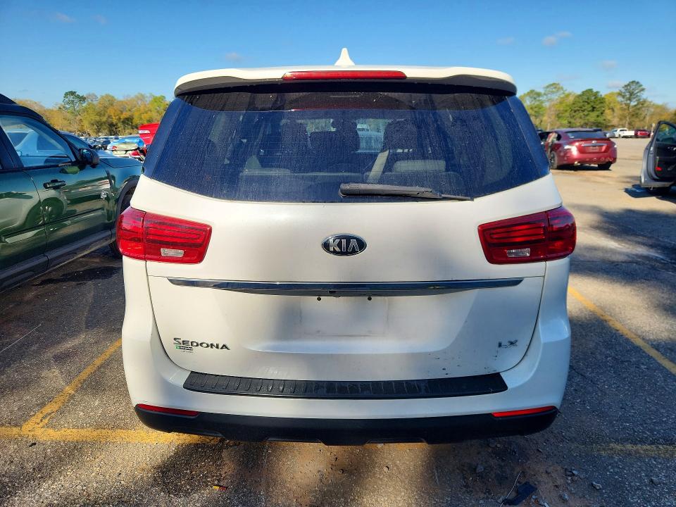 2020 Kia SEDONA VIN KNDMB5C12L6601683 COPART salvage auction — FRONT END, Salvage Title, sold $3,350 on 2026-08-03 (photo 6)
