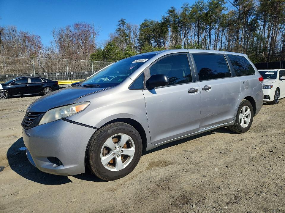 2011 Toyota Sienna VIN 5TDKA3DC7BS008270 COPART salvage auction — FRONT END, Va - Cert Of Title - Salvage, sold $1,250 on 2026-07-31 (photo 1)