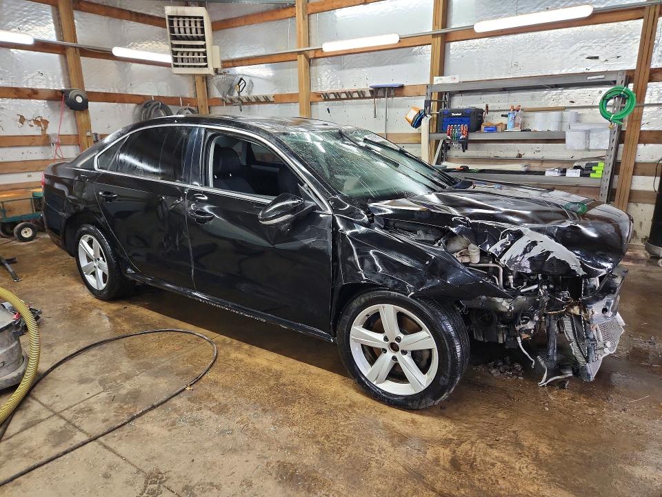 2012 Volkswagen Passat VIN 1VWBN7A36CC086068 COPART salvage auction — ROLLOVER, Il - Salvage Certificate, sold $475 on 2026-07-20 (photo 4)