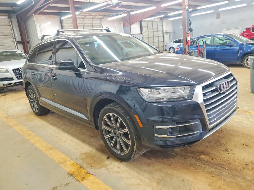 2017 Audi Q7 VIN WA1LAAF76HD035161 COPART salvage auction — MINOR DENT/SCRATCHES, Nc - Dealer Only Clean Title (P), sold $5,900 on 2026-07-15 (photo 4)