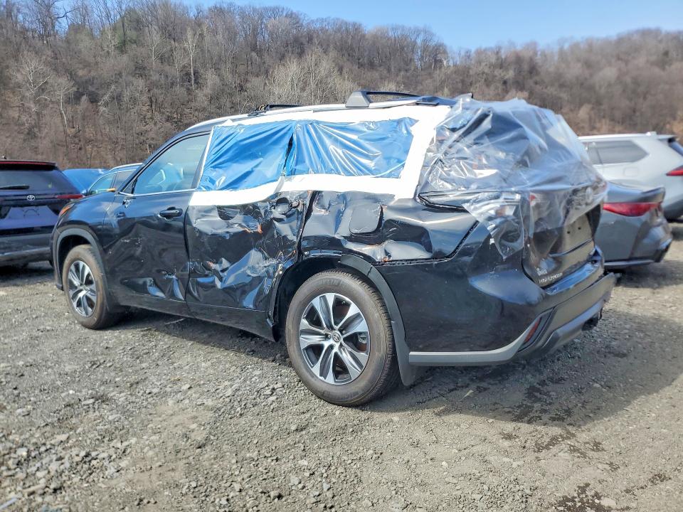 2024 Toyota Highlander VIN 5TDKDRBH0RS571731 COPART salvage auction — SIDE, Nj - Cert Of Title-Salvage, sold $13,600 on 2026-07-09 (photo 2)