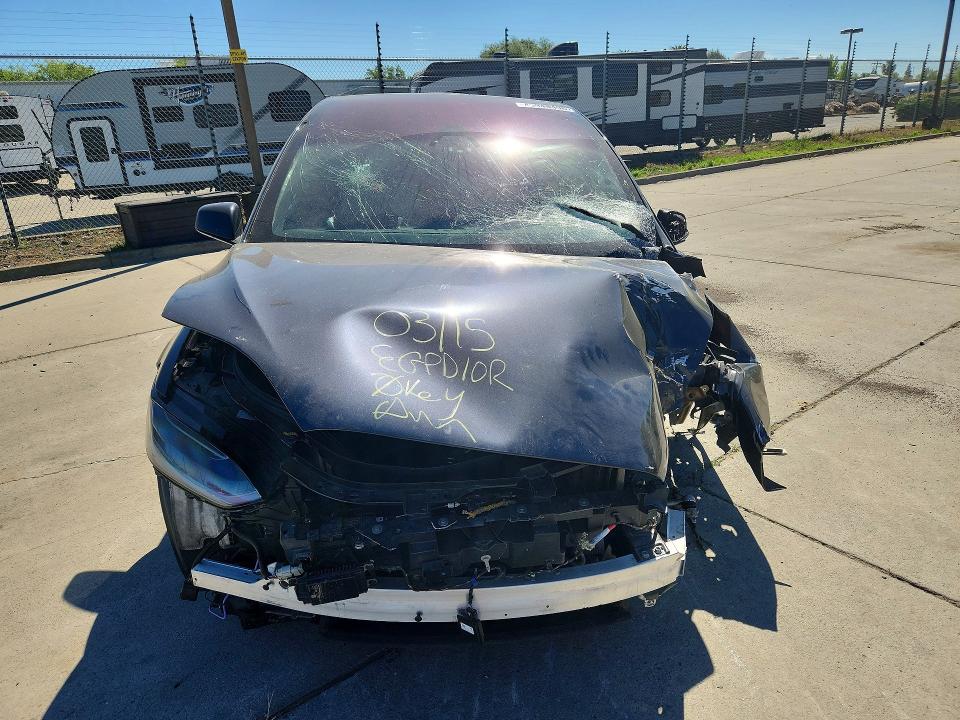 2024 Tesla Model x VIN 7SAXCDE57RF444592 COPART salvage auction — FRONT END, Salvage Title, sold $11,200 on 2026-07-13 (photo 5)