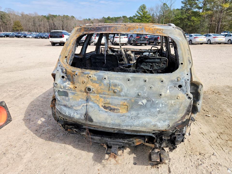 2021 Kia Telluride VIN 5XYP3DHC4MG098056 COPART salvage auction — BURN, NC - SALVAGE CERTIFICATE OF TITLE, sold $275 on 2026-07-24 (photo 6)