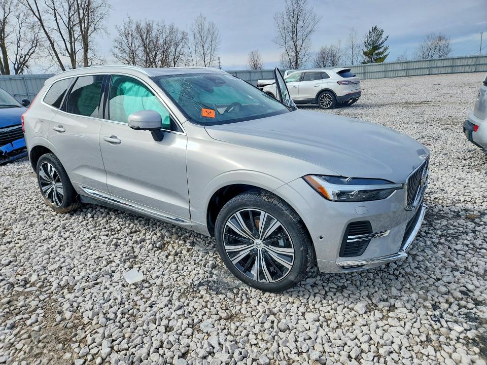 2023 Volvo Xc60 VIN YV4L12RN9P1296609 COPART salvage auction — ROLLOVER, MI - SCRAP CERTIFICATE OF TITLE, sold $5,400 on 2026-07-02 (photo 4)